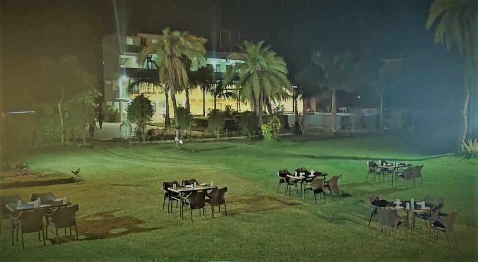 Hotel Silent Daman Luaran gambar